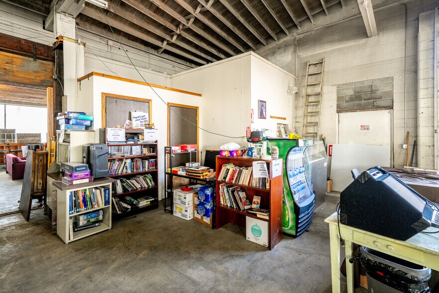 More Photos Of 2105 4th St, Tillamook Industrial For Sale