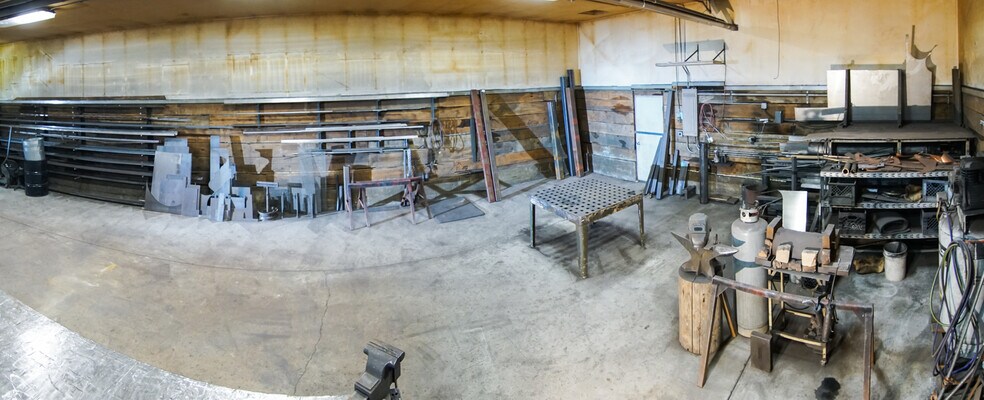 More Photos Of 6101 S 2nd St, Tetonia Service For Sale