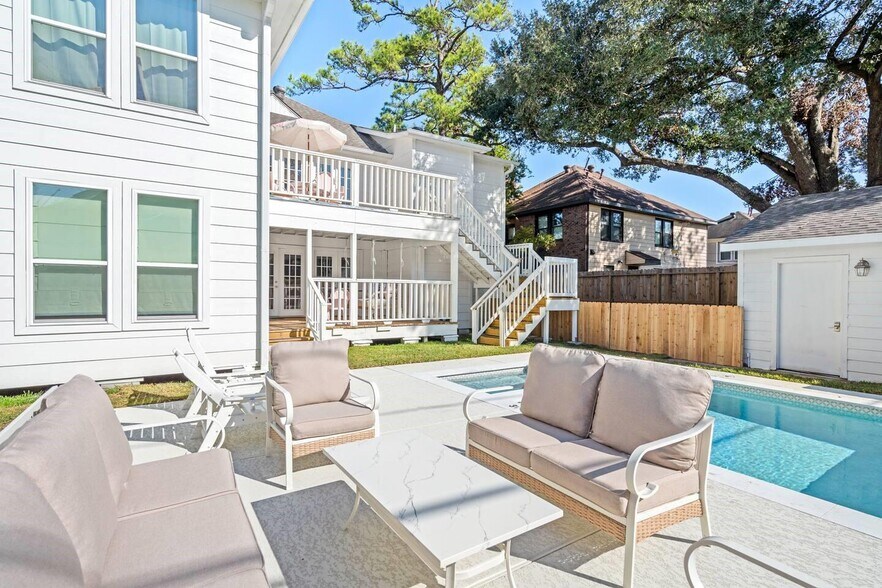 More Photos Of , Houston Multifamily For Sale