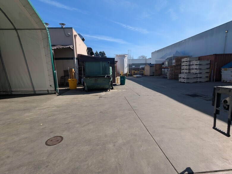 More Photos Of 23578 Bernhardt St, Hayward Warehouse For Sale