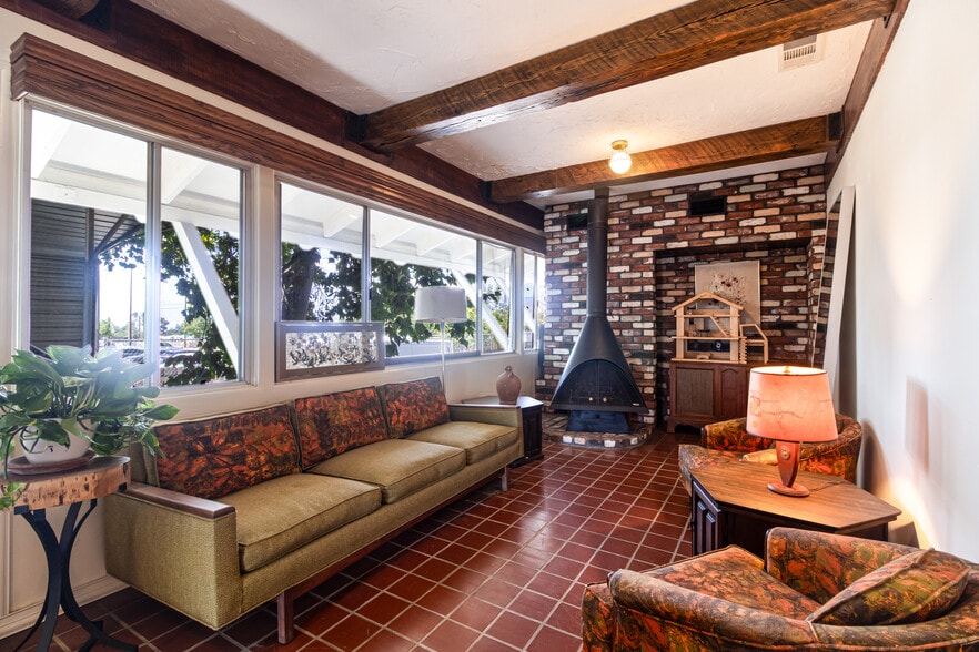 More Photos Of 2048 Mentone Blvd, Mentone Storefront Retail Residential For Sale