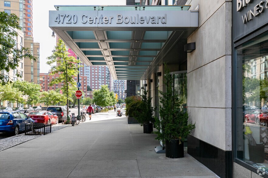 More Photos Of 47-20 Center Blvd, Long Island City Apartments For Lease