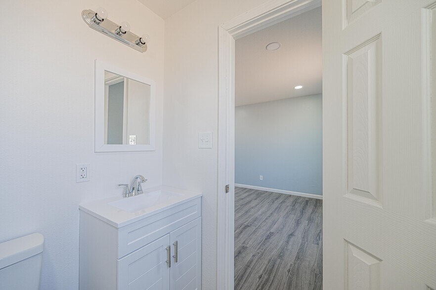 More Photos Of 241 Bass St, Odessa Land For Sale