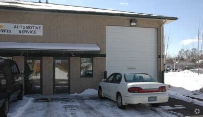 More Photos Of 2879-2893 Sanford Ave SW, Grandville Warehouse For Lease