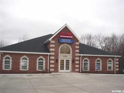 Primary Photo Of 120 W Aurora Rd, Northfield Medical For Lease