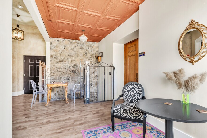 More Photos Of 32 E Utah Ave, Payson General Retail For Lease