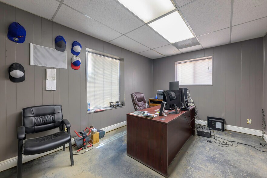 More Photos Of 7020 N County Rd W, Odessa Warehouse For Sale