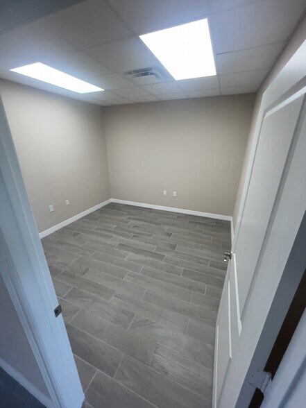 More Photos Of 16310 State Highway 249, Houston Showroom For Sale