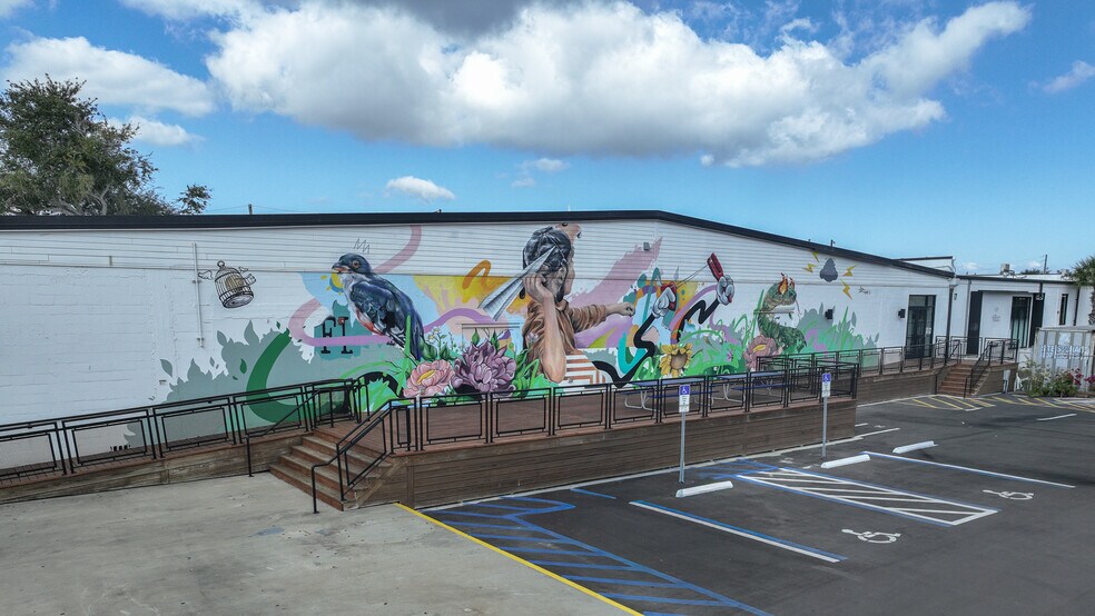 More Photos Of 2606 Fairfield Ave S, Saint Petersburg Light Manufacturing For Lease