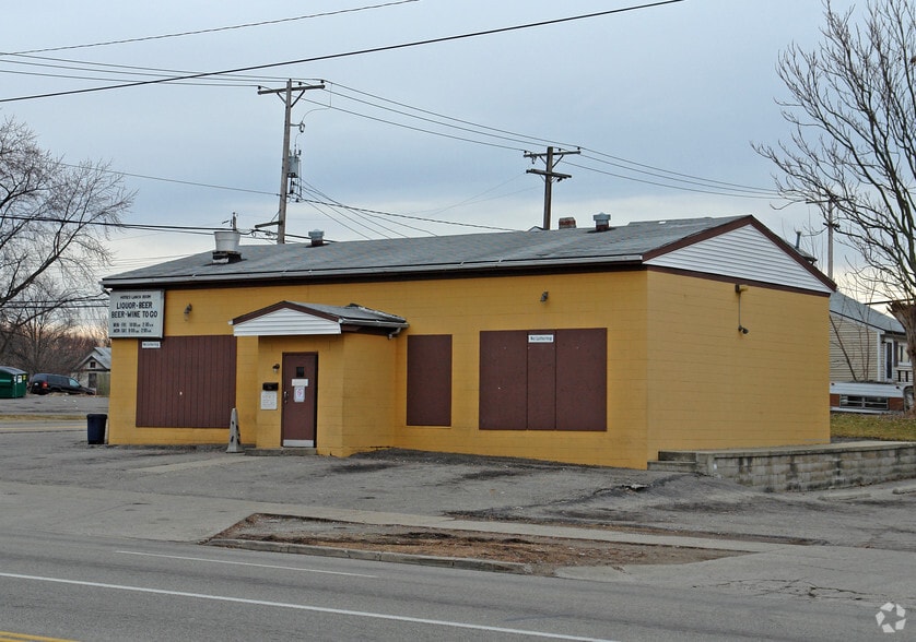 Primary Photo Of 333 E Main St, Xenia Restaurant For Sale