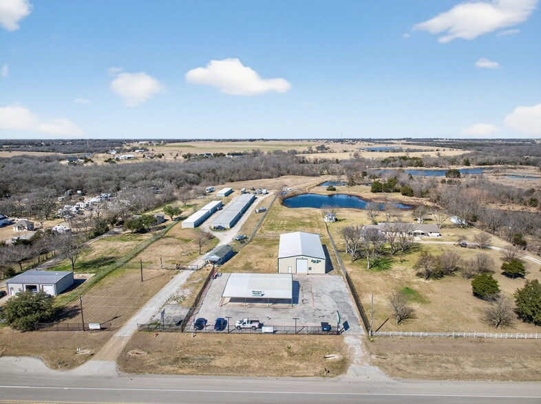 More Photos Of 15377 N Highway 34, Terrell Flex For Sale