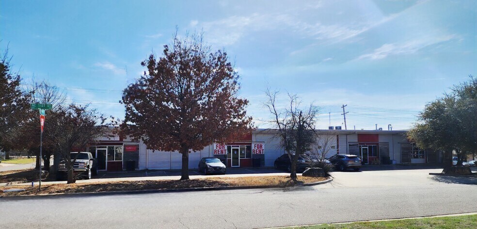 Primary Photo Of 44 NE 51st St, Oklahoma City Light Distribution For Lease