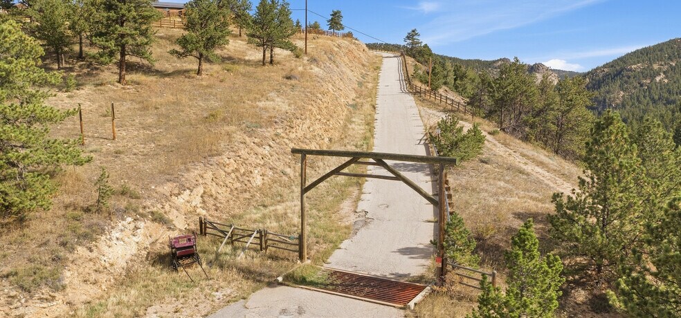 Primary Photo Of 15747 State Highway 7, Lyons Lodge Meeting Hall For Lease