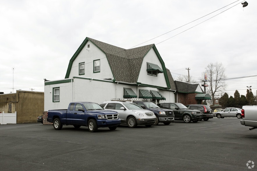 More Photos Of 9245 Frankford Ave, Philadelphia Restaurant For Sale