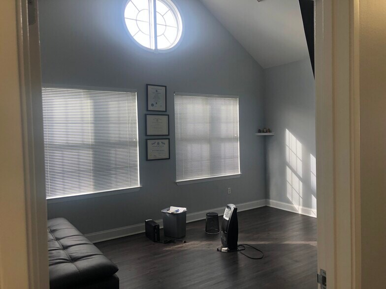 More Photos Of 271 US Highway 46, Fairfield Office For Sale
