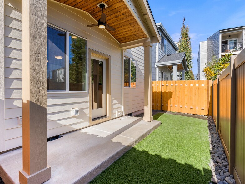 More Photos Of , Portland Specialty For Sale