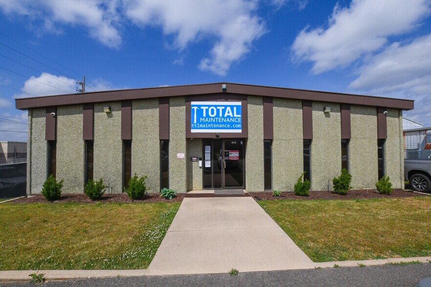 Primary Photo Of 2610 SW 6th St, Huntsville Warehouse For Lease