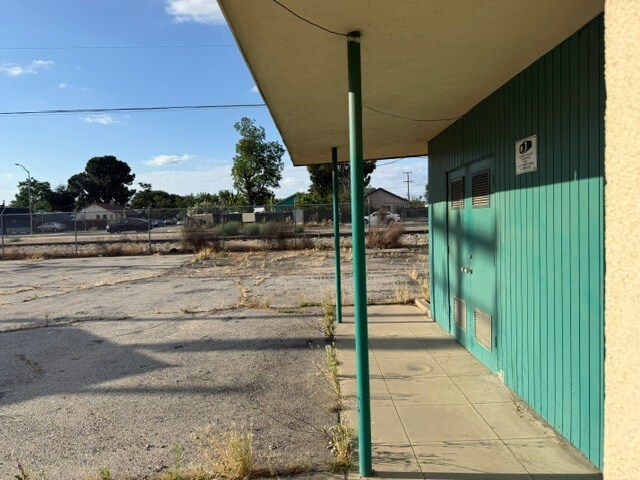 More Photos Of 222 Minner Ave, Bakersfield Medical For Sale