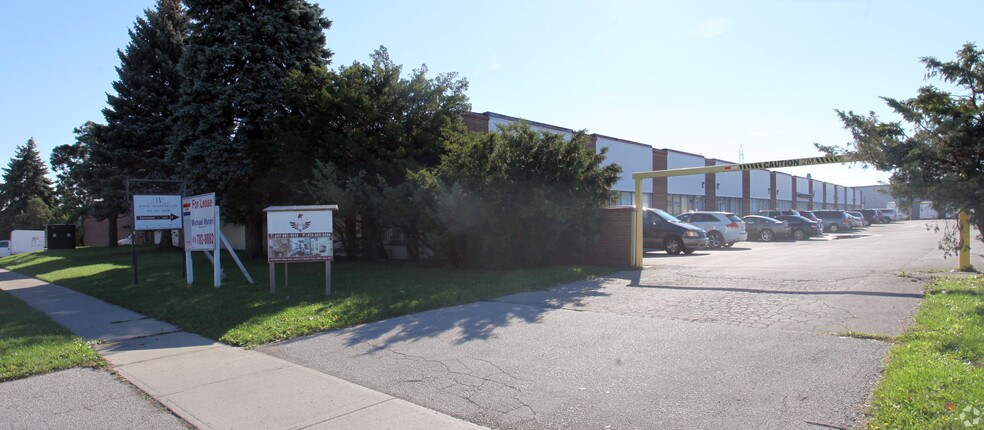 More Photos Of 125 Martin Ross Ave, Toronto Manufacturing For Lease