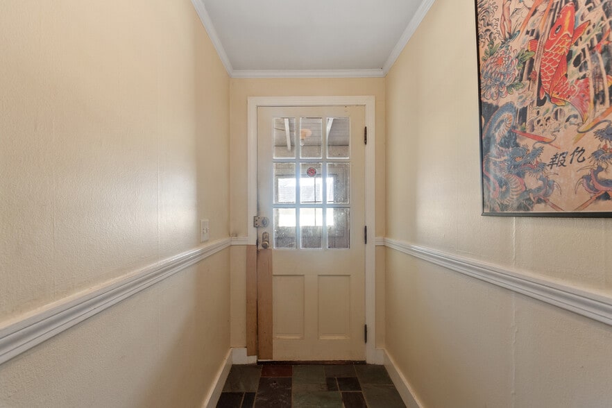 More Photos Of 561 Main St, Boxford General Retail For Sale