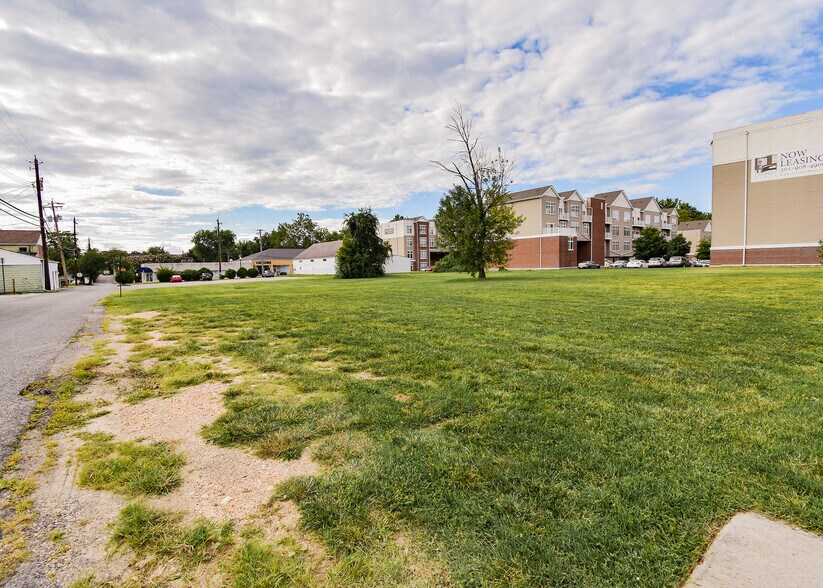 More Photos Of , Laurel Unknown For Sale