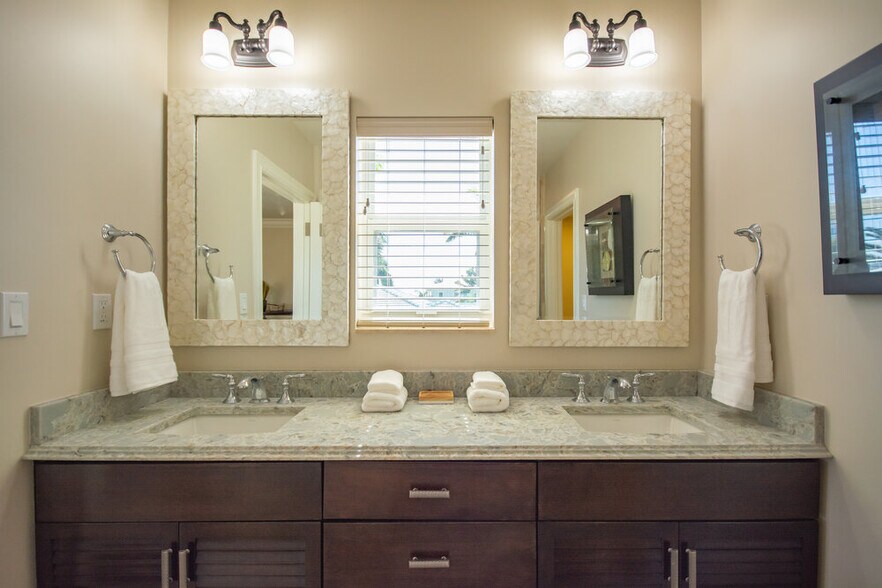 More Photos Of 2394 Coco Plum Dr, Marathon Specialty For Sale