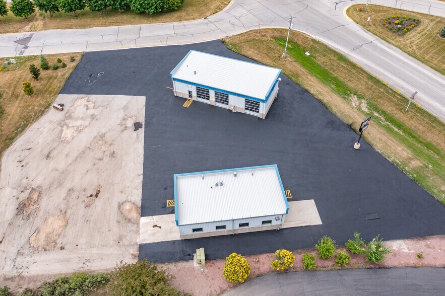 More Photos Of 615 County Road R, Denmark Auto Repair For Sale