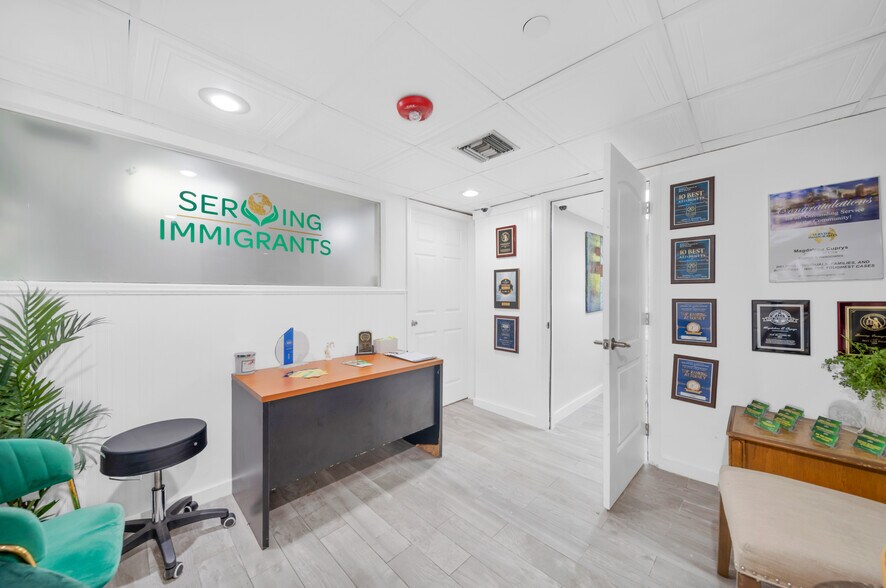 More Photos Of 4011 W Flagler St, Miami Loft Creative Space For Lease