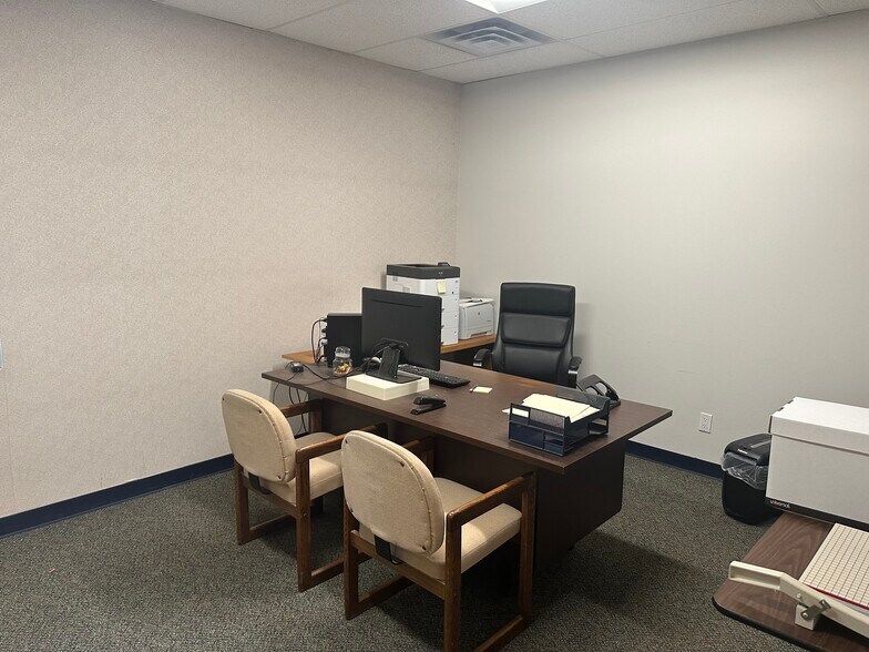 More Photos Of 2217 Central Ave, Schenectady Office For Lease