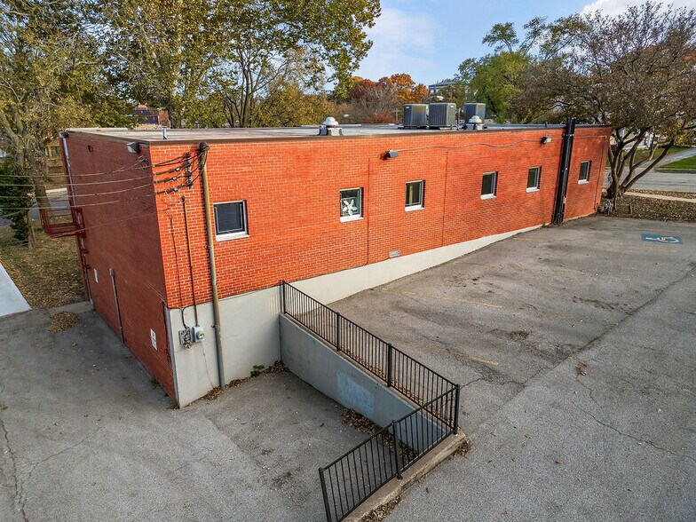 More Photos Of 1854 Minnesota Ave, Kansas City Office Residential For Sale