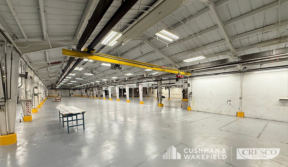 More Photos Of 205 Willis St, Bedford Industrial For Sale