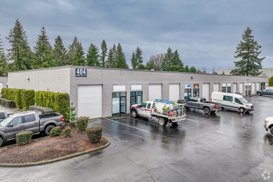 More Photos Of 402 Beavercreek Rd, Oregon City Unknown For Lease