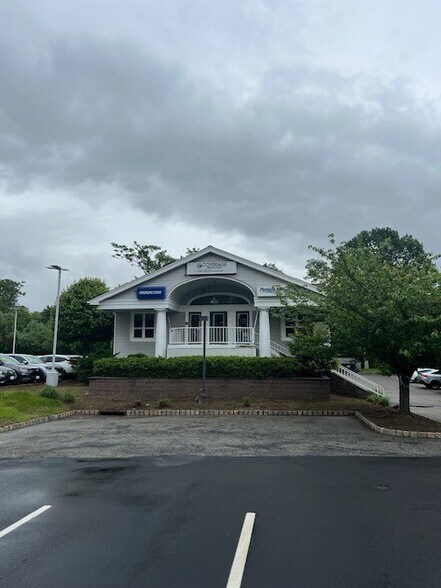 Primary Photo Of 580 State Rt 23, Pompton Plains Office For Lease
