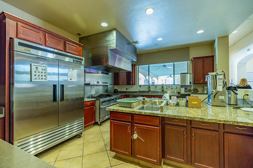More Photos Of 6501-6505 N La Cholla Blvd, Tucson Assisted Living For Sale