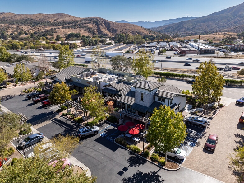 More Photos Of 29105-29125 Canwood St, Agoura Hills Restaurant For Lease
