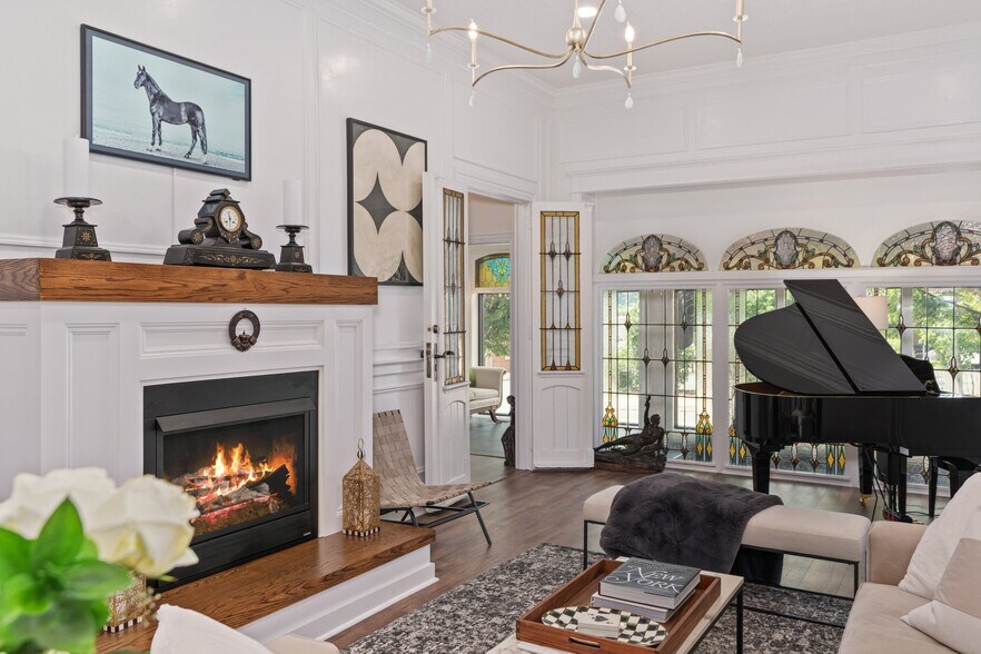 More Photos Of 11 E Philadelphia Ave, Boyertown Hospitality For Sale