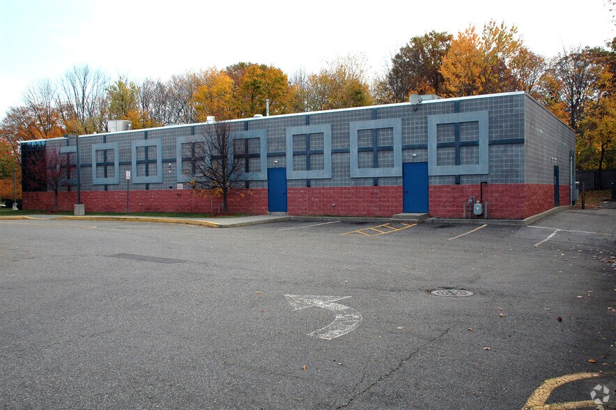 More Photos Of 225 Route 59, Airmont Freestanding For Lease