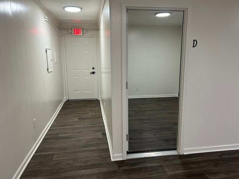 More Photos Of 103 Queen St, Georgetown Medical For Lease