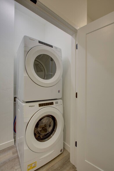 More Photos Of 1775 S Pearl St, Denver Apartments For Sale