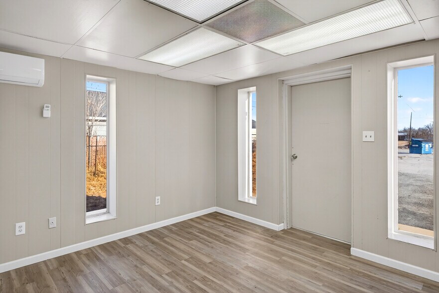 More Photos Of 2716 Judy Ave, Odessa Warehouse For Sale