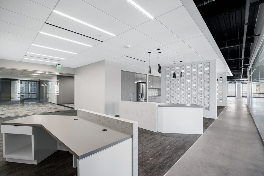 More Photos Of 1415 Louisiana St, Houston Office For Sale