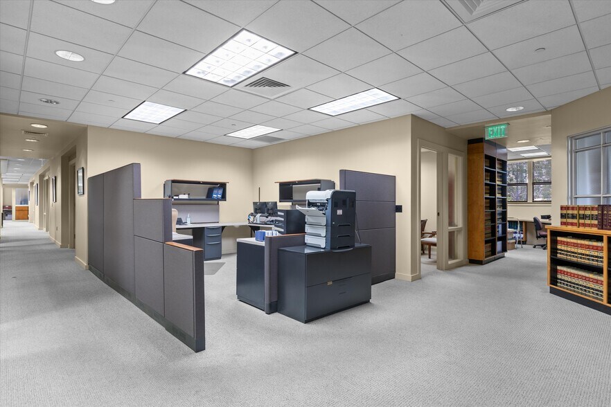 More Photos Of 1102 Laurel Ln, San Luis Obispo Office For Sale