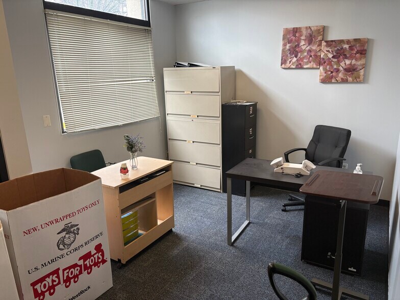 More Photos Of 845 N Main St, Providence Medical For Lease