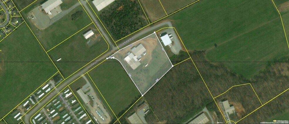 More Photos Of 990 Epco Dr, Dandridge Warehouse For Lease