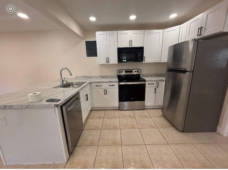 More Photos Of 405 S Orion Ave, Clearwater Multifamily For Sale