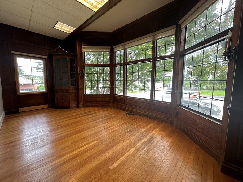 More Photos Of 71 Elm St, Worcester Office For Lease