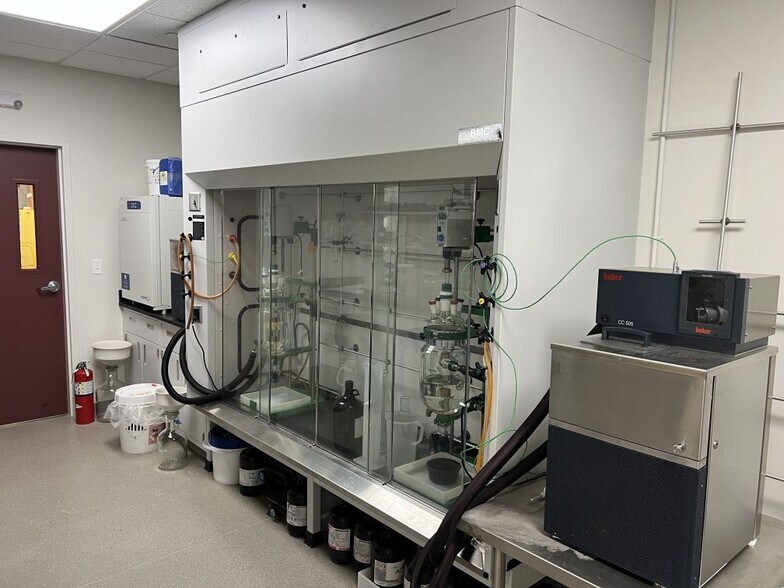 More Photos Of 21 Business Park Dr, Branford Research And Development For Lease