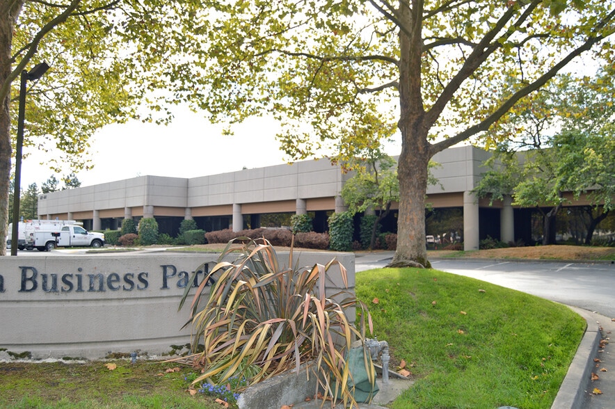 More Photos Of 6115-6125 State Farm Dr, Rohnert Park Light Manufacturing For Lease