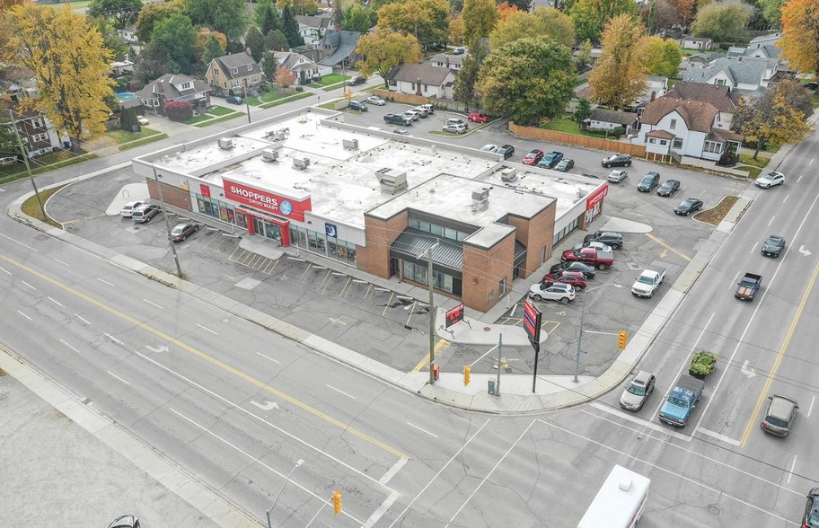 Primary Photo Of 420 Queen St, Chatham Storefront Retail Office For Lease