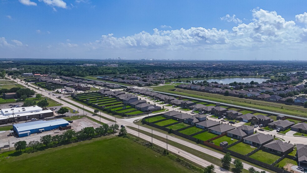 More Photos Of 8300 Main st, Baytown Land For Sale